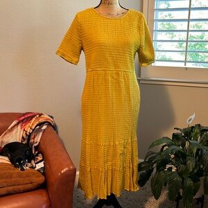 Downeast gold dress for every occasion.